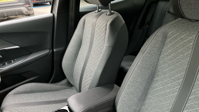 Peugeot 2008 1.2 PureTech Allure 5dr Petrol Estate